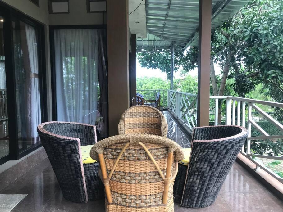 Villa Naumi บันดุง ภายนอก รูปภาพ