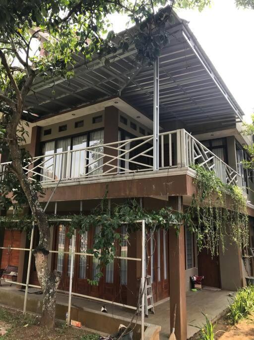 Villa Naumi บันดุง ภายนอก รูปภาพ