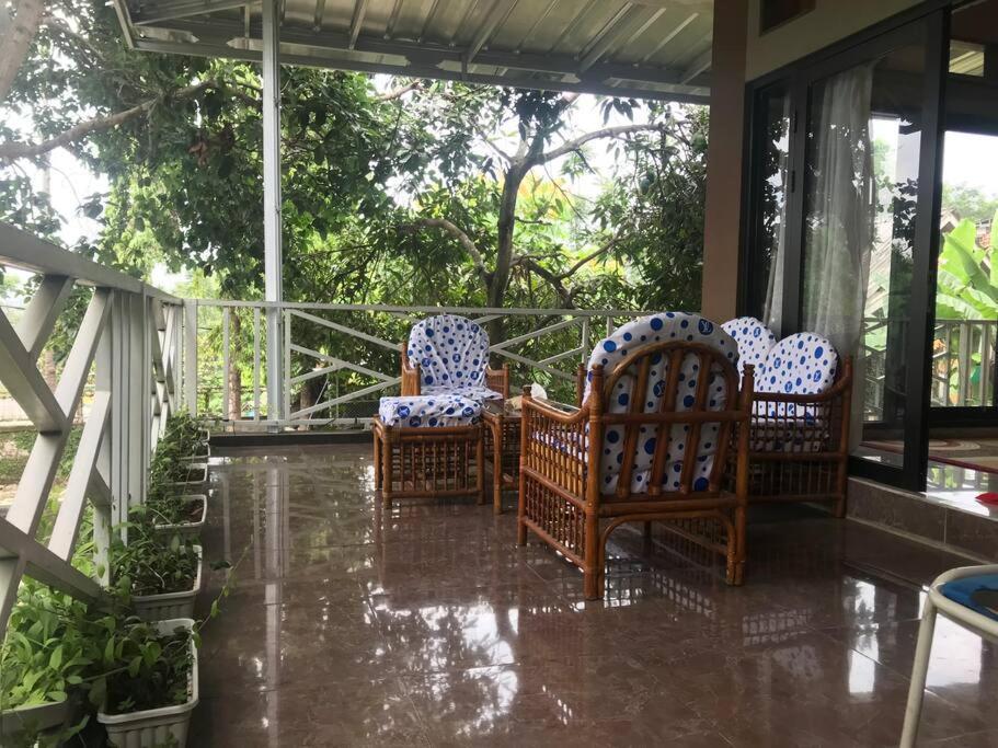 Villa Naumi บันดุง ภายนอก รูปภาพ