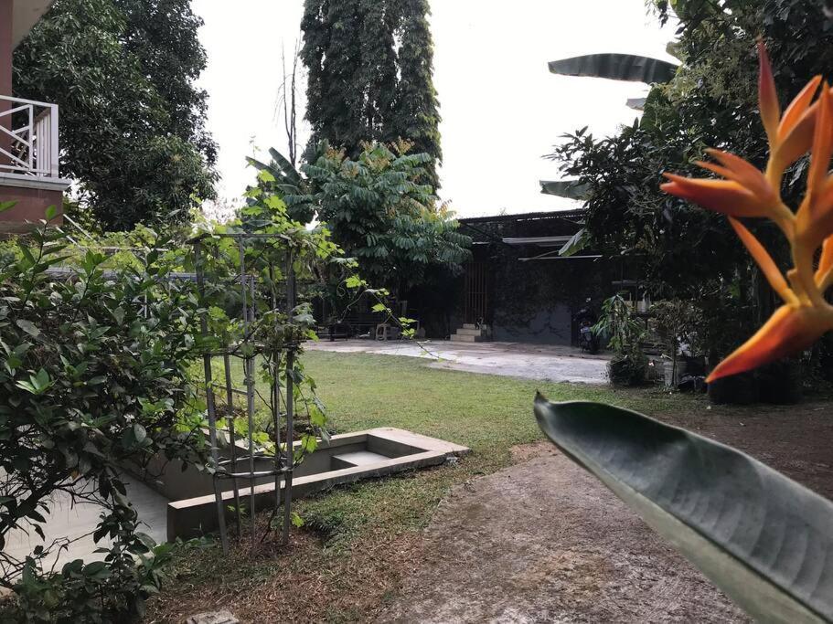 Villa Naumi บันดุง ภายนอก รูปภาพ