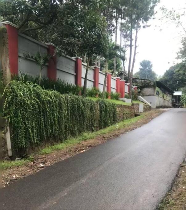 Villa Naumi บันดุง ภายนอก รูปภาพ